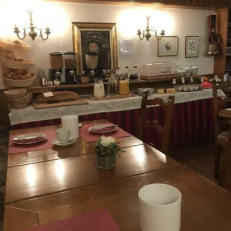 Petit Helvetia Budget 2* 체르마트