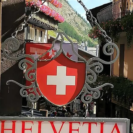 Petit Helvetia Budget
