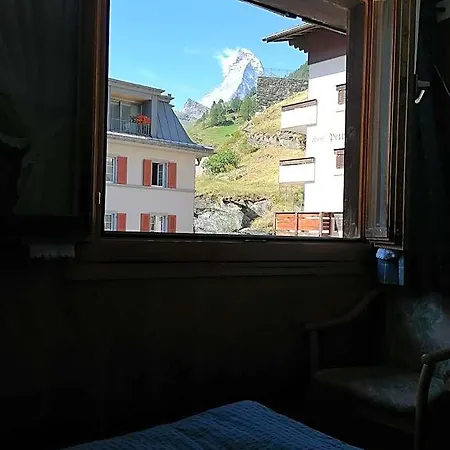 Petit Helvetia Budget 2*