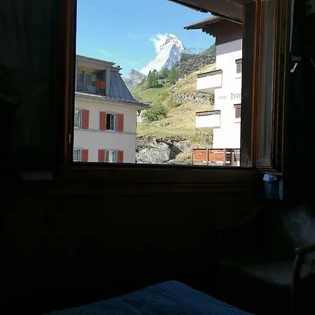 Petit Helvetia Budget Hotell Zermatt