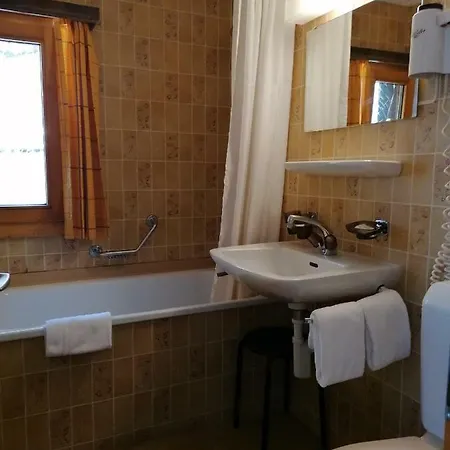 Petit Helvetia Budget Hotell